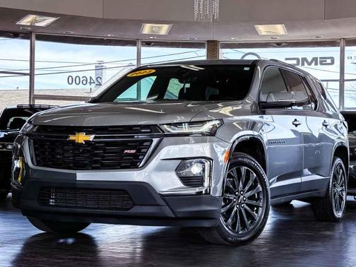 2023 Chevrolet Traverse RS