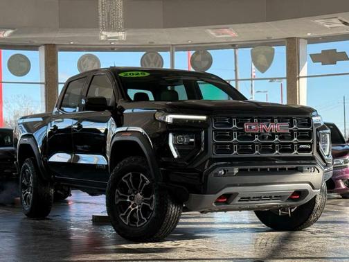 2025 GMC Canyon AT4
