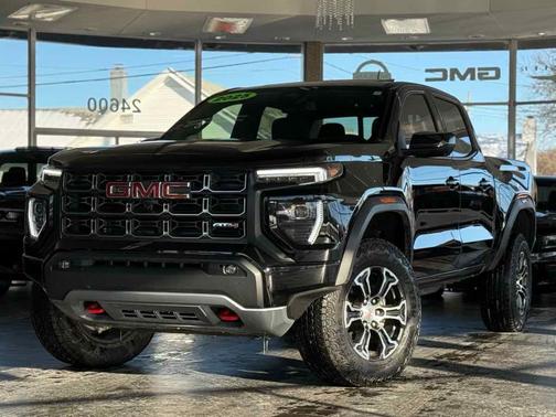 2025 GMC Canyon AT4