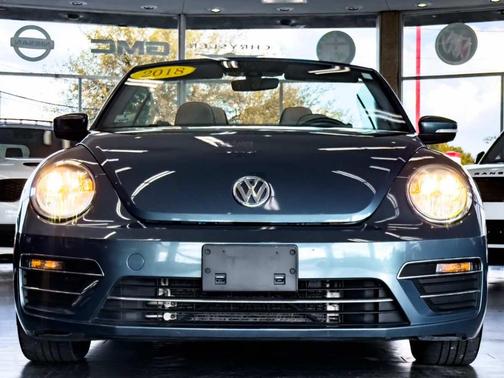 2018 Volkswagen Beetle 2.0T Coast