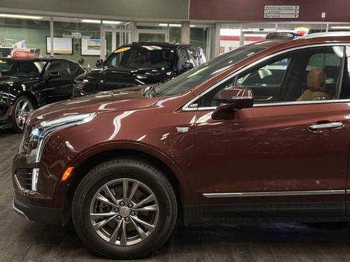 2022 Cadillac XT5 Premium Luxury