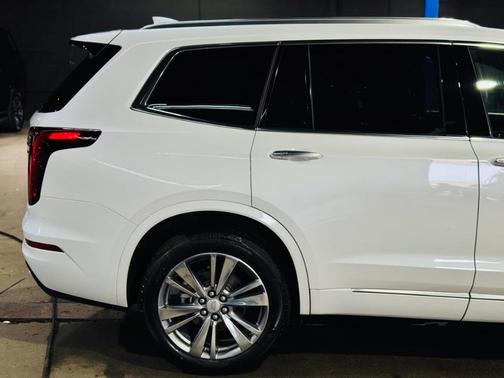 Crystal White Tri-Coat 2024 Cadillac XT6 Premium Luxury AWD