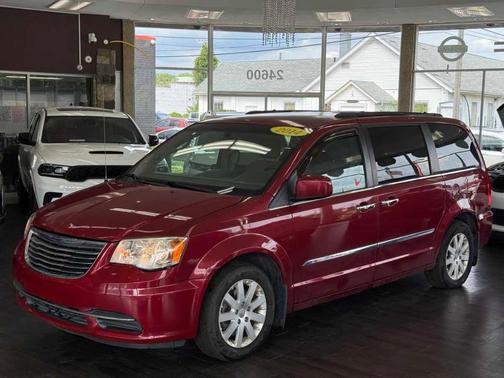 2014 Chrysler Town & Country Touring