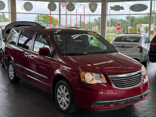 2014 Chrysler Town & Country Touring
