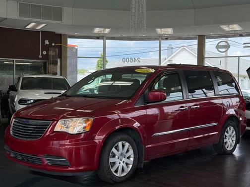 2014 Chrysler Town & Country Touring