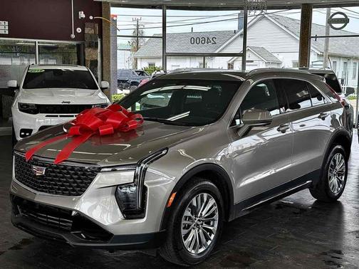2024 Cadillac XT4 Premium Luxury