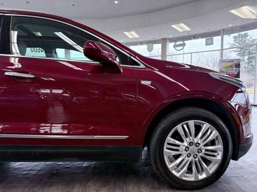2018 Cadillac XT5 Premium Luxury