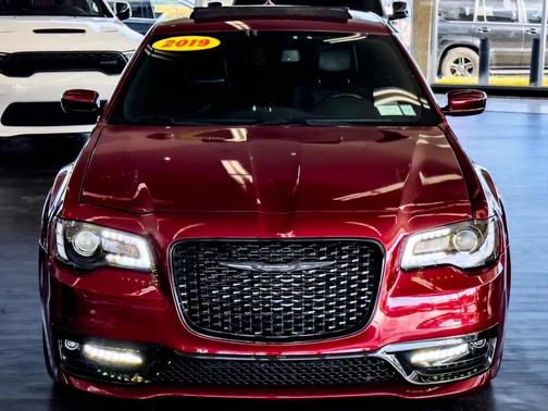 2019 Chrysler 300 S