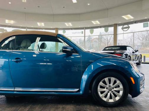 2019 Volkswagen Beetle 2.0T S