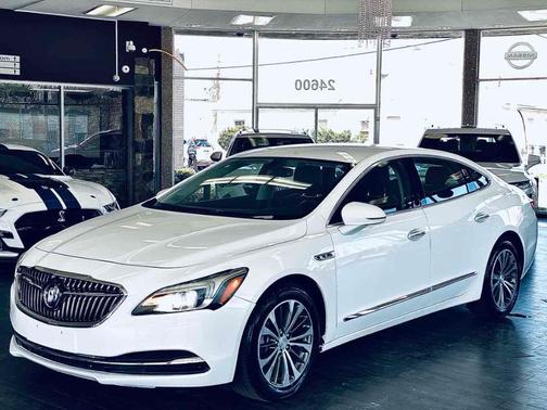 2017 Buick LaCrosse Essence