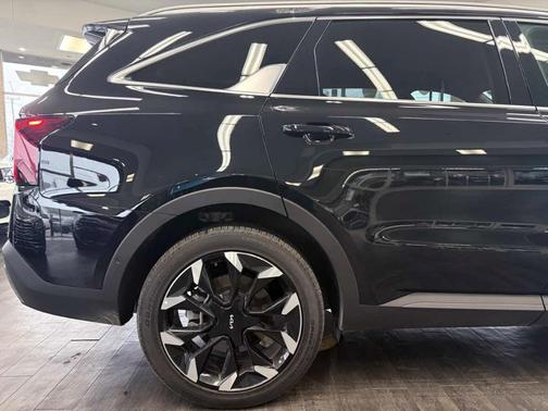 2025 Kia Sorento SX