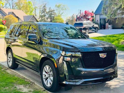 2023 Cadillac Escalade Sport