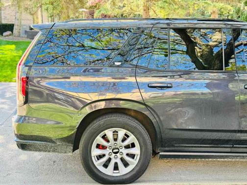 2023 Cadillac Escalade Sport