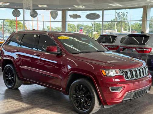 2022 Jeep Grand Cherokee WK Laredo