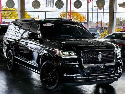 2022 Lincoln Navigator L Reserve