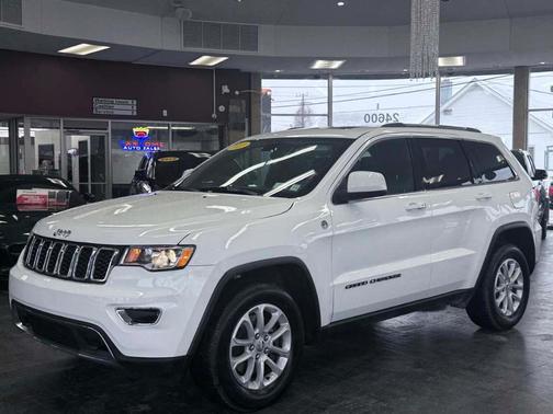 2021 Jeep Grand Cherokee Laredo E