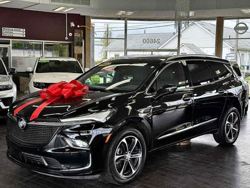 2022 Buick Enclave Essence