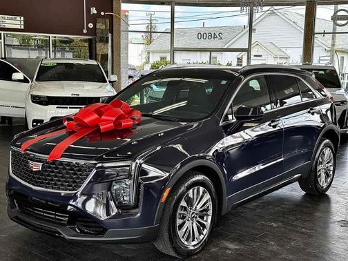 2024 Cadillac XT4 Premium Luxury