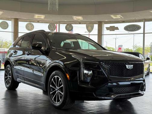 2024 Cadillac XT4 Sport