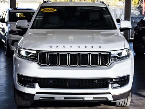 2022 Jeep Wagoneer Series II