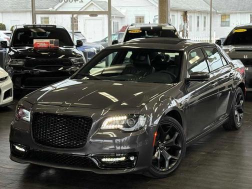 2022 Chrysler 300 S