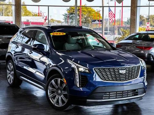 2023 Cadillac XT4 Premium Luxury