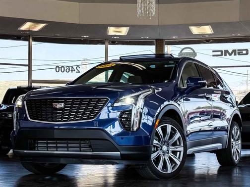 2023 Cadillac XT4 Premium Luxury