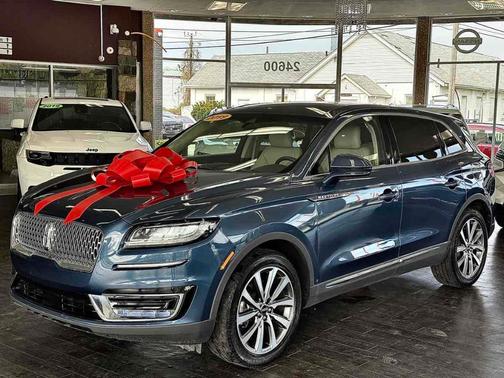 2019 Lincoln Nautilus Select