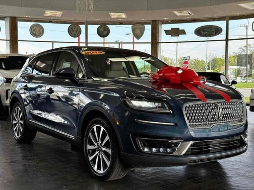 2019 Lincoln Nautilus Select
