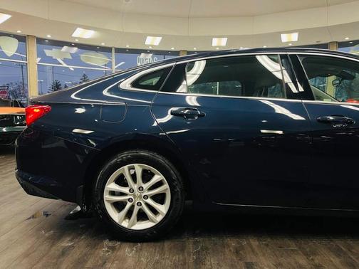 2017 Chevrolet Malibu 1LT