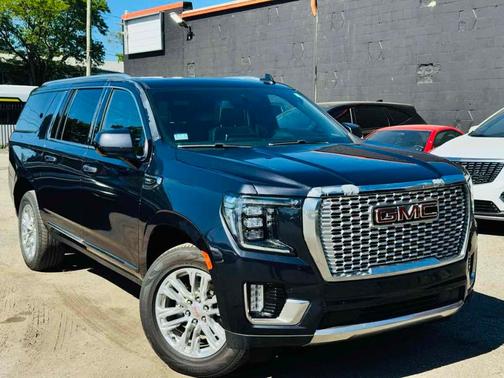 Titanium Rush Metallic 2023 GMC Yukon XL SLT