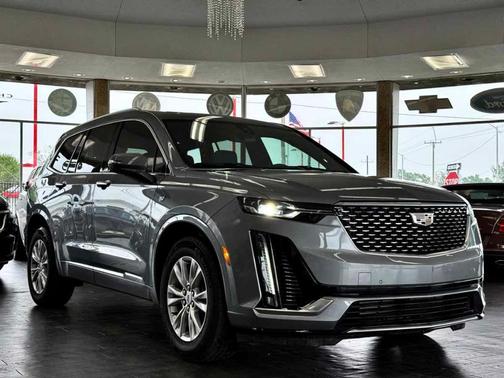 2023 Cadillac XT6 Luxury FWD