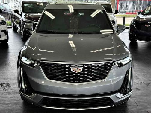 2023 Cadillac XT6 Luxury FWD