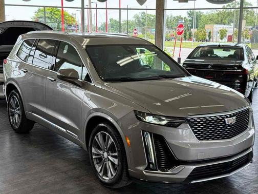 2022 Cadillac XT6 Premium Luxury AWD