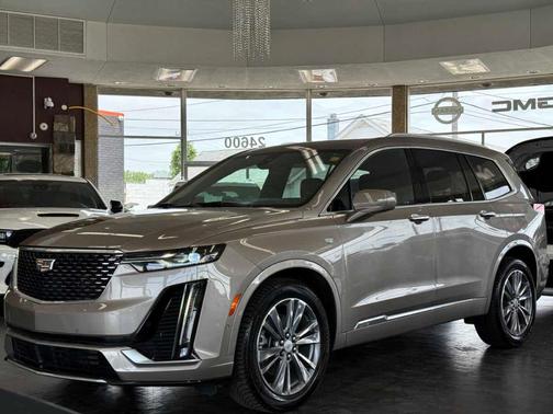 2022 Cadillac XT6 Premium Luxury AWD
