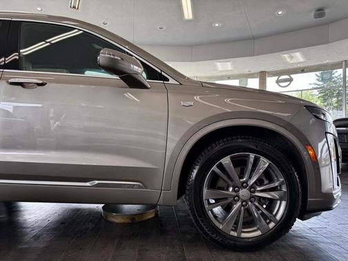 2022 Cadillac XT6 Premium Luxury AWD