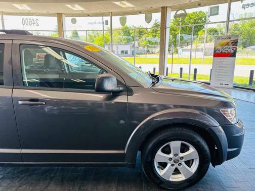 Granite Crystal Clearcoat Metallic 2015 Dodge Journey SE