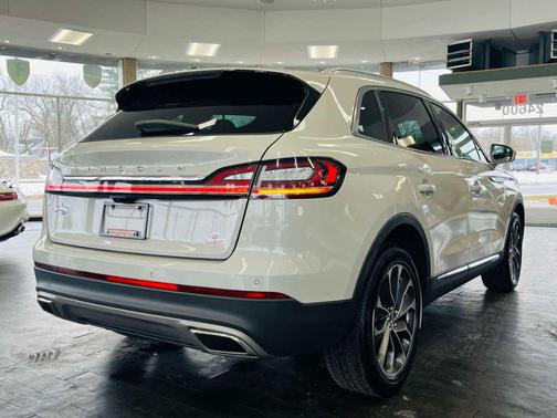 2023 Lincoln Nautilus Reserve