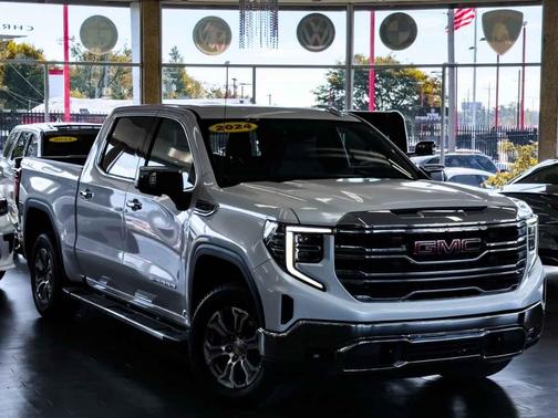 2024 GMC Sierra 1500 SLT