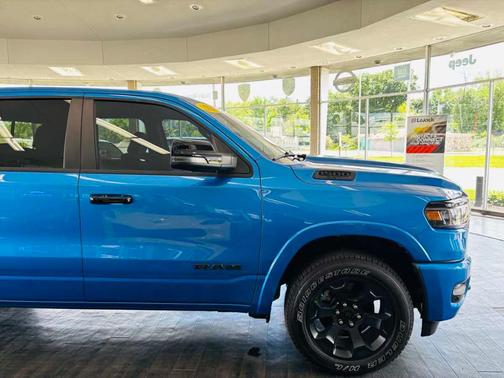 Hydro Blue Pearlcoat 2026 RAM 1500 Big Horn