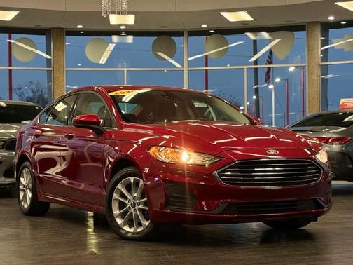 2020 Ford Fusion SE