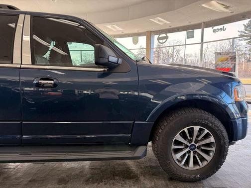 2017 Ford Expedition EL XLT