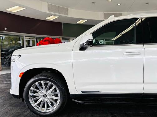 Crystal White Tri-Coat 2023 Cadillac Escalade Premium Luxury