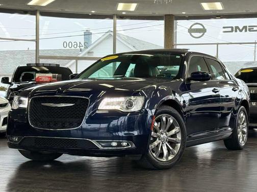 2016 Chrysler 300 Limited