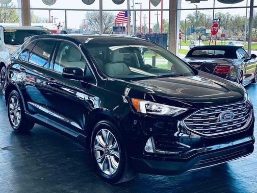 2020 Ford Edge Titanium