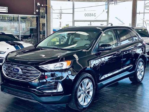 2020 Ford Edge Titanium