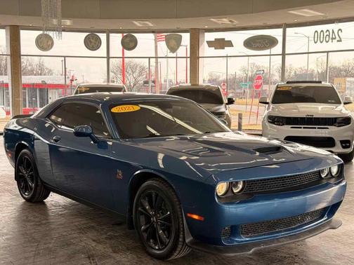 2021 Dodge Challenger SXT