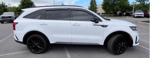 Glacial White Pearl 2022 Kia Sorento SX