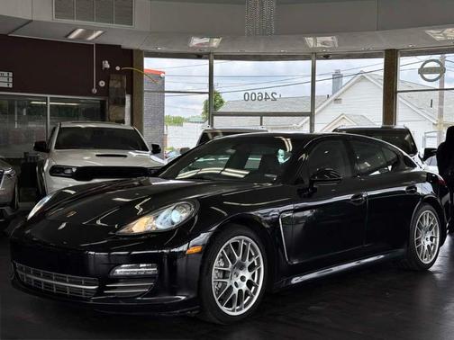 2013 Porsche Panamera 4