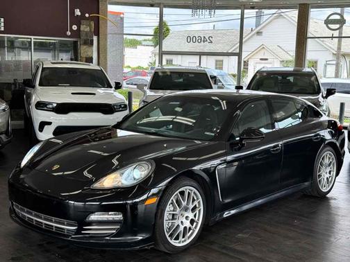 2013 Porsche Panamera 4